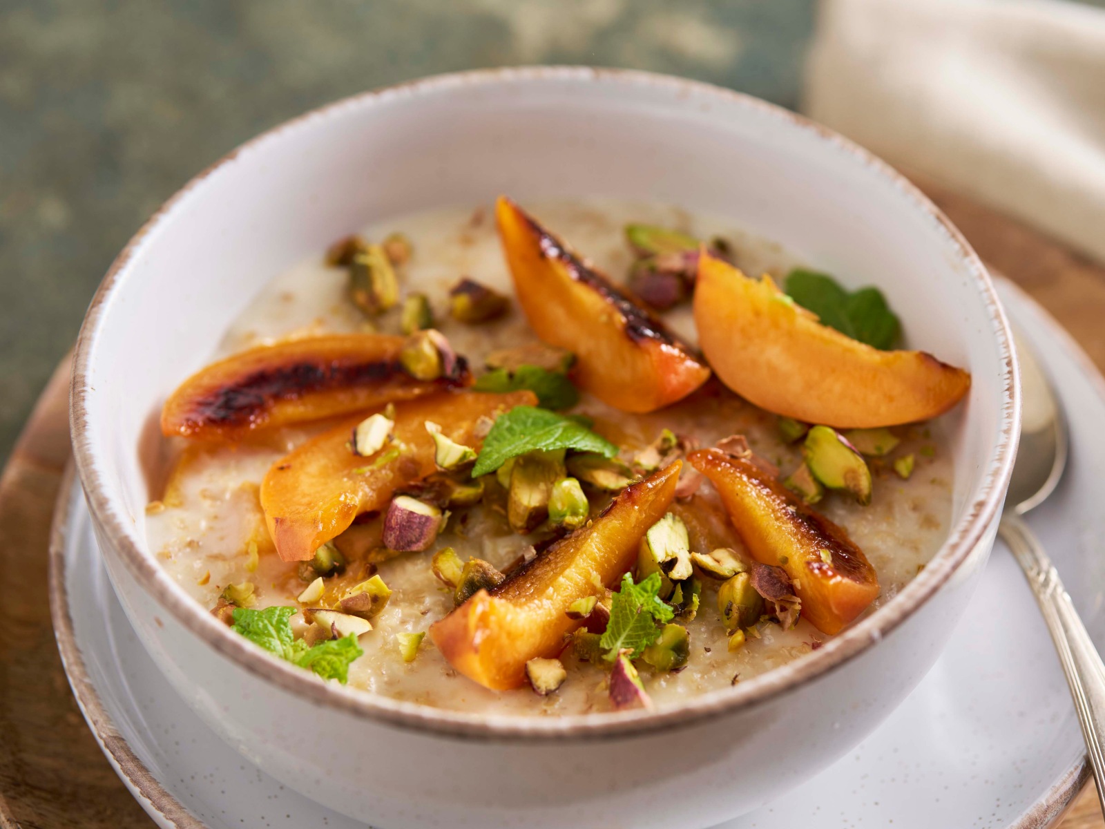 imagem de Overnight Oats Alperces Braseados Pistacios